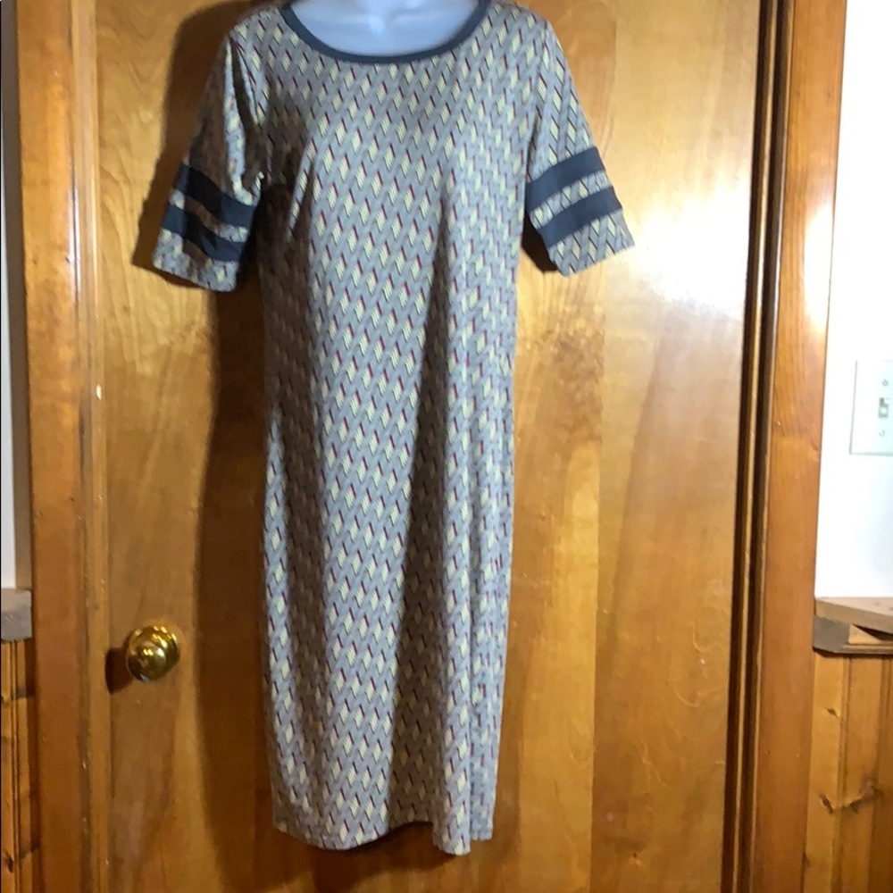 LuLaRoe Julia dress size M